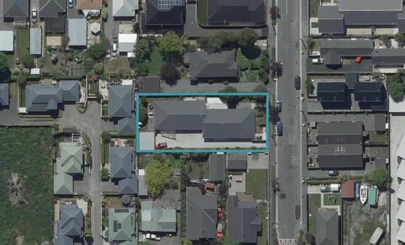 2/11 Lindsay Street, St Albans, Christchurch - Carousel 1