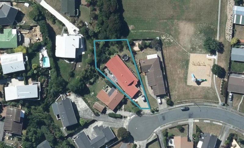 58 Bodmin Terrace, Camborne, Porirua - Carousel 1