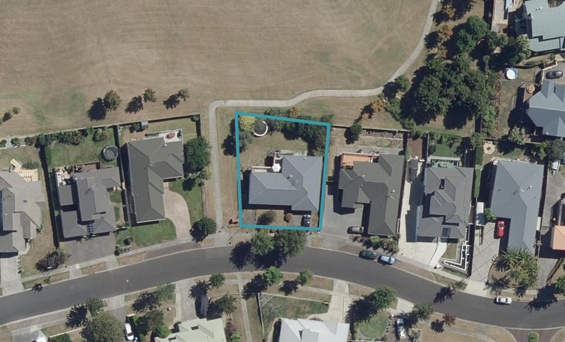 24 Greenfield Drive, Western Heights, Hamilton - Carousel 1