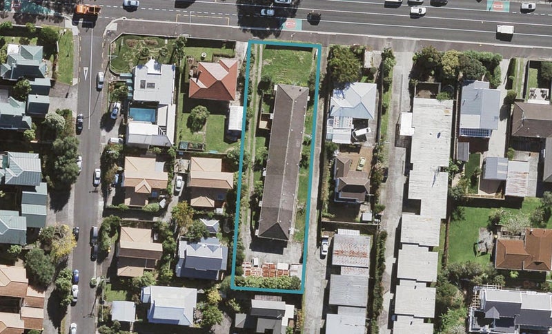 5/134 Onewa Road, Northcote, Auckland - Carousel 1
