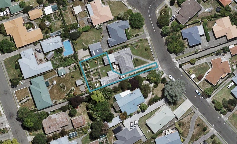 14A Henderson Crescent, Onekawa, Napier - Carousel 1