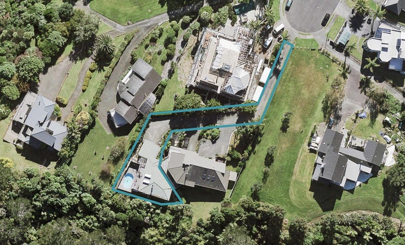 37 Sylvania Crescent, Lynfield, Auckland - Carousel 1
