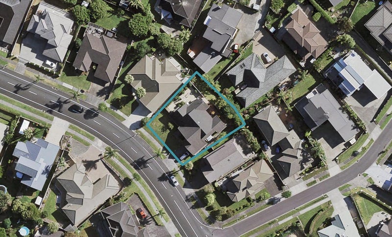 325 Hill Road, The Gardens, Auckland - Carousel 1