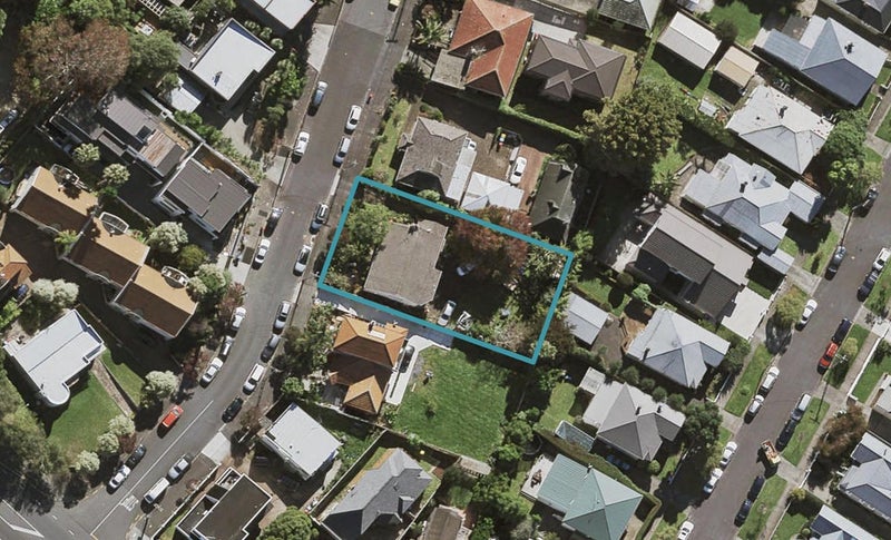 28 Otahuri Crescent, Greenlane, Auckland - Carousel 1