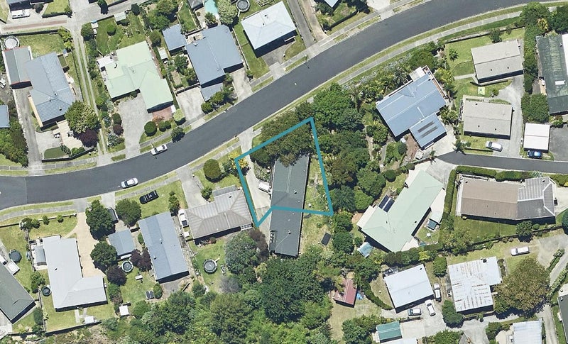 17B Te Arawa Place, Welcome Bay, Tauranga - Carousel 1