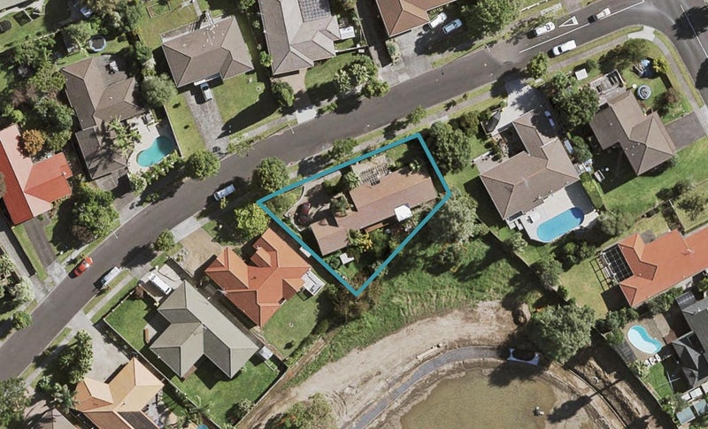 6 Keywella Drive, Conifer Grove, Takanini - Carousel 1