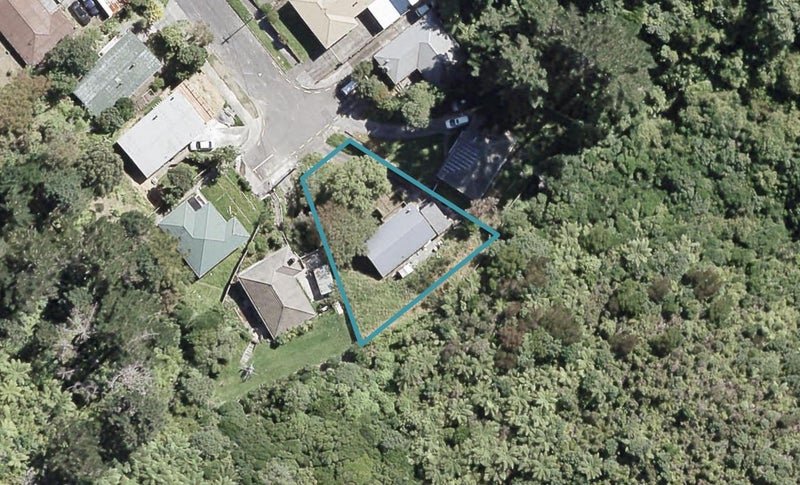 25 Holmes Grove, Naenae, Lower Hutt - Carousel 1