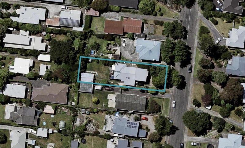 61 Alexander Road, Raumati Beach, Paraparaumu - Carousel 1