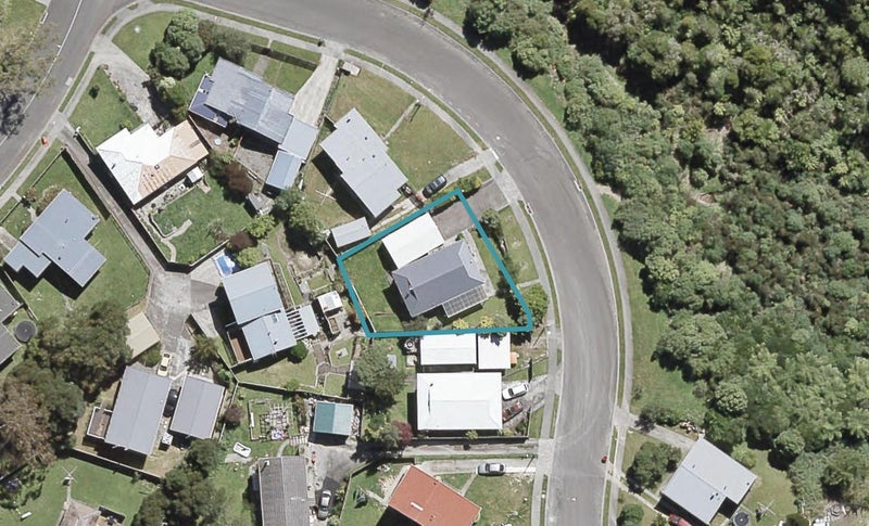 6 Gentian Street, Timberlea, Upper Hutt - Carousel 1