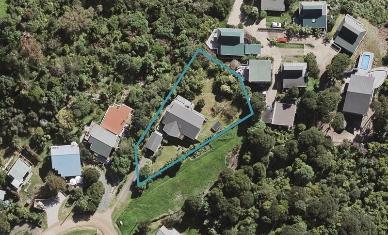 23 Marine View Road, Onetangi, Waiheke Island - Carousel 1
