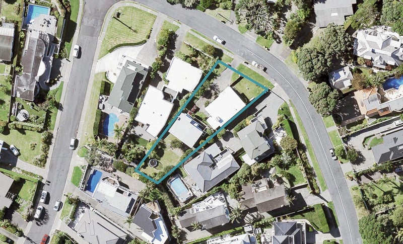 1/48 Churchill Road, Murrays Bay, Auckland - Carousel 1
