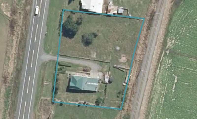 2776 State Highway 1, Hunterville - Carousel 1