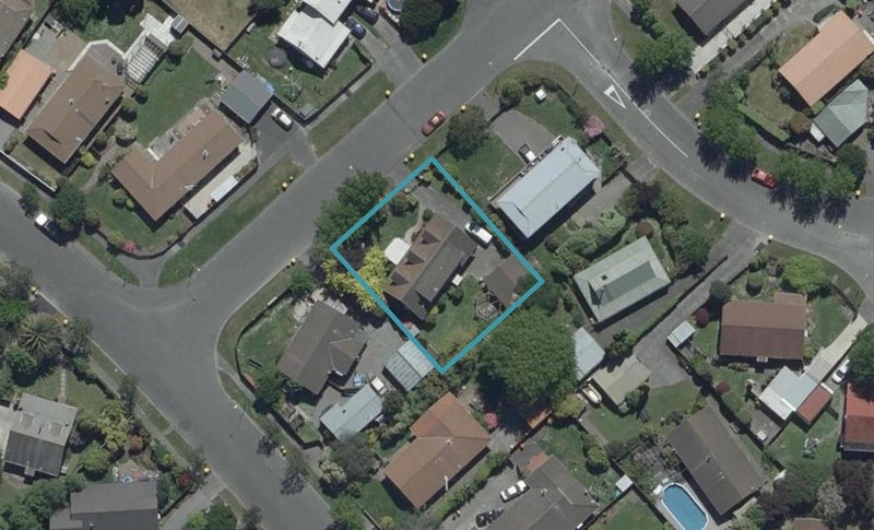 4 Jenkins Avenue, Redwood, Christchurch - Carousel 1