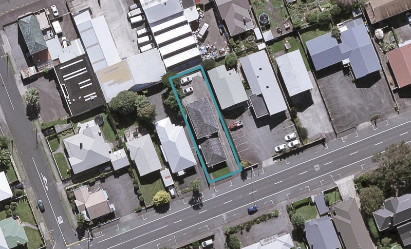 168 Powderham Street, New Plymouth, New Plymouth - Carousel 1