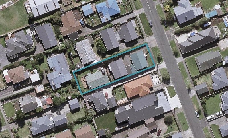 10C Ropiha Street, Fitzroy, New Plymouth - Carousel 1