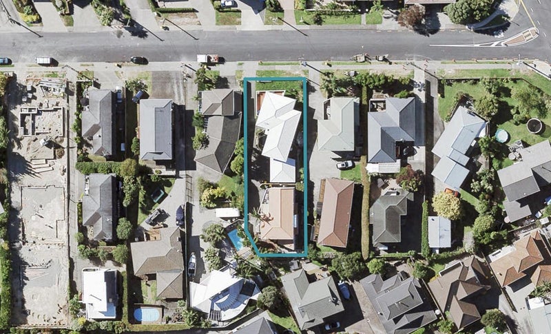 1/45 Devon Road, Bucklands Beach, Auckland - Carousel 1