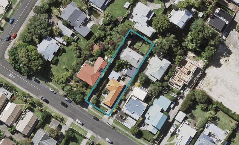 1/4 Waitemata Road, Hauraki, Auckland - Carousel 1