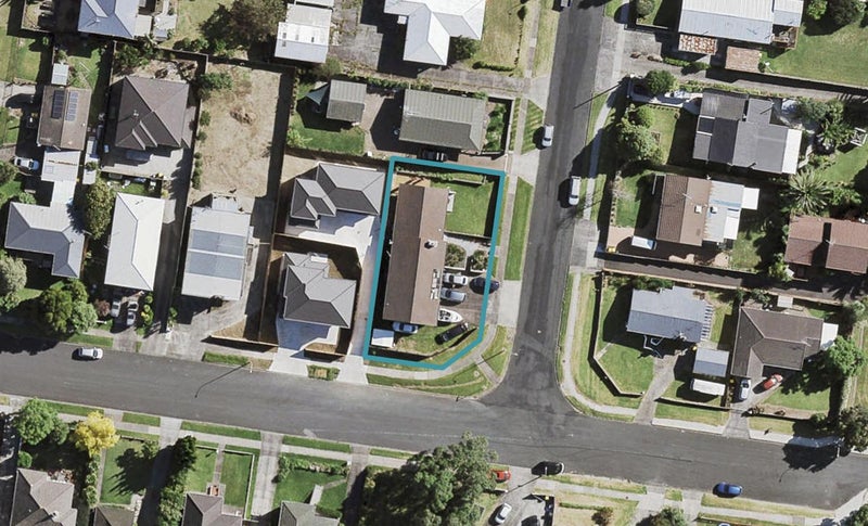 47 Evans Road, Weymouth, Auckland - Carousel 1