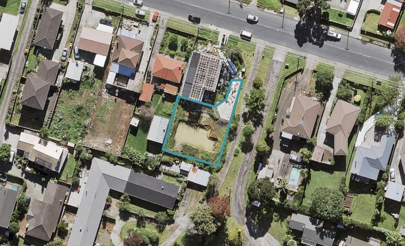 1/89 Royal Road, Massey, Auckland - Carousel 1