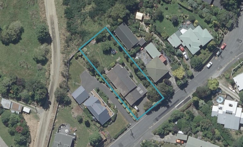 38 Fulton Road, Glenleith, Dunedin - Carousel 1
