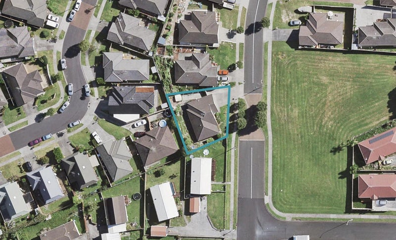 26 Foxlaw Street, Randwick Park, Auckland - Carousel 1