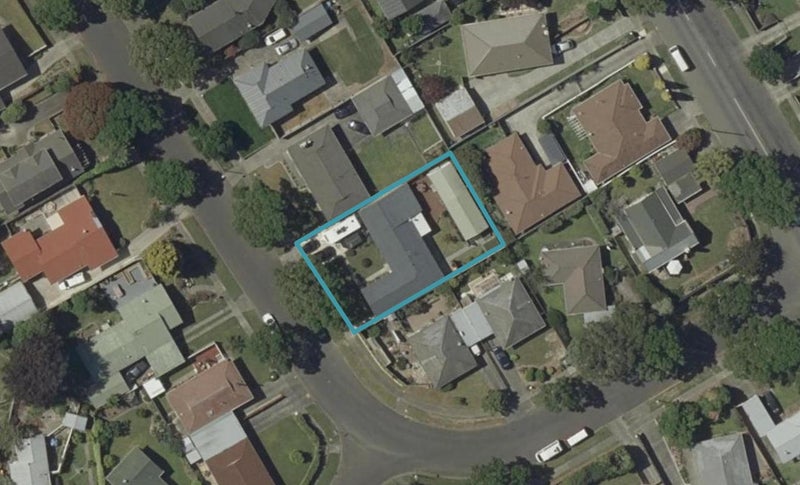 12 Haast Place, Awapuni, Palmerston North - Carousel 1