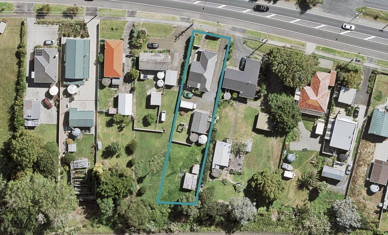 353 Main Road, Huapai, Kumeu - Carousel 1