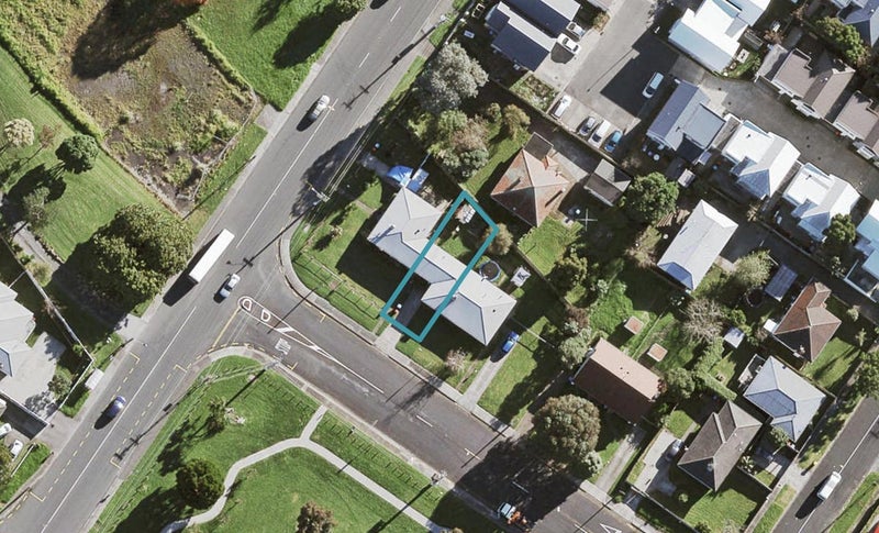 2 Glynn Street, Mount Roskill, Auckland - Carousel 1