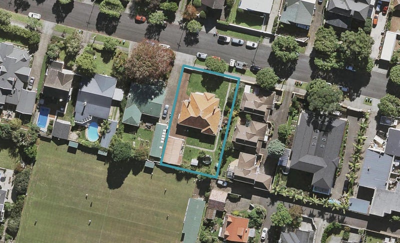 8 Corbett-Scott Avenue, Epsom, Auckland - Carousel 1