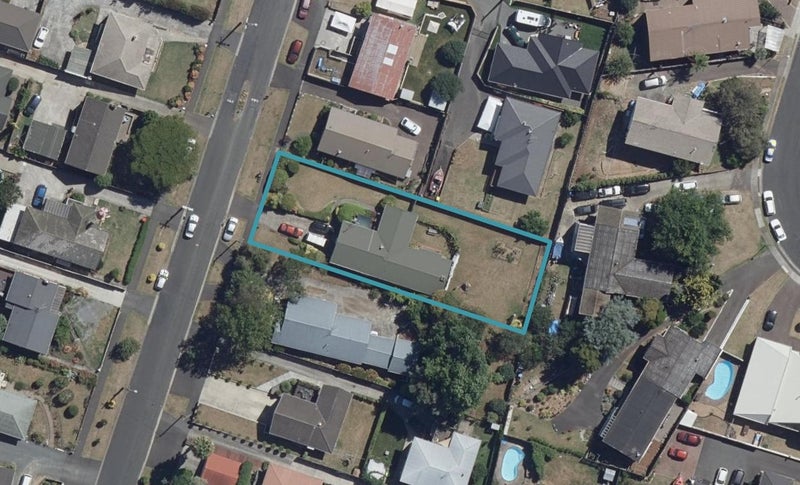 14 Thomson Avenue, Dinsdale, Hamilton - Carousel 1