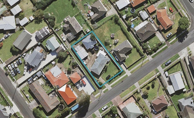 99 Pah Road, Papatoetoe, Auckland - Carousel 1