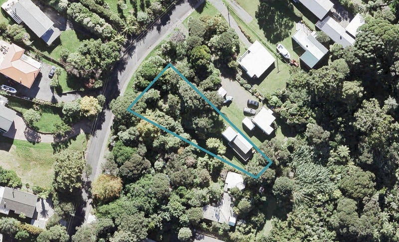21 Upland Road, Huia, Auckland - Carousel 1
