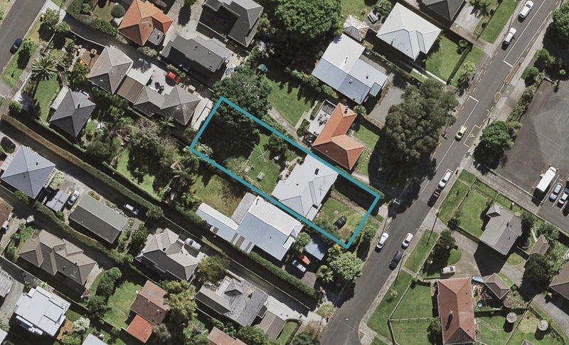 26 Rangipawa Road, One Tree Hill, Auckland - Carousel 1