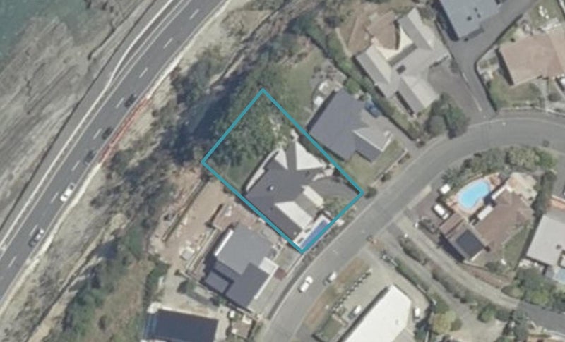18 The Cliffs, Britannia Heights, Nelson - Carousel 1
