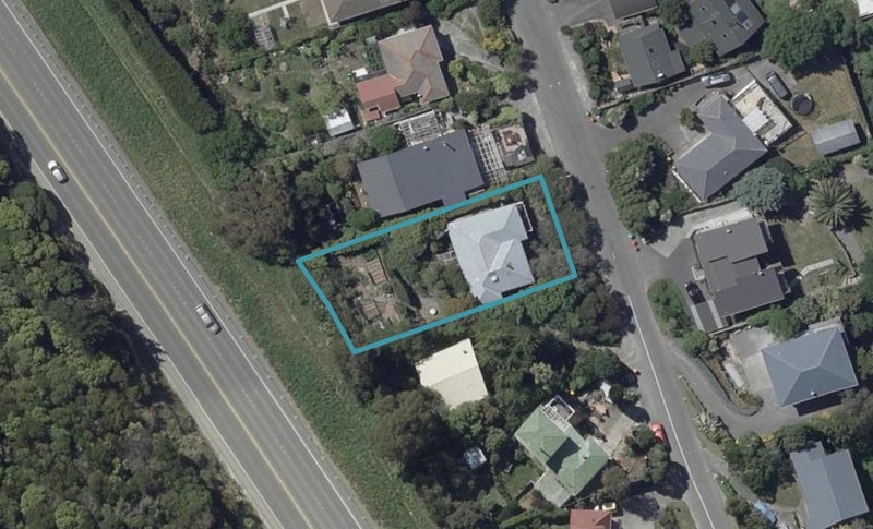 34 Flinders Road, Heathcote Valley, Christchurch - Carousel 1