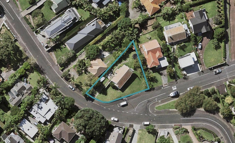 22 Tautari Street, Orakei, Auckland - Carousel 1
