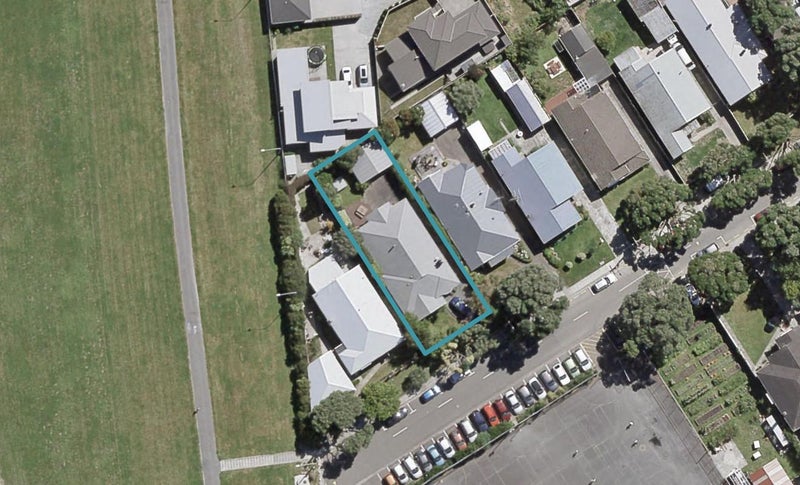 3 St Albans Grove, Woburn, Lower Hutt - Carousel 1