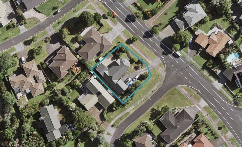 1 Larkspur Court, The Gardens, Auckland - Carousel 1