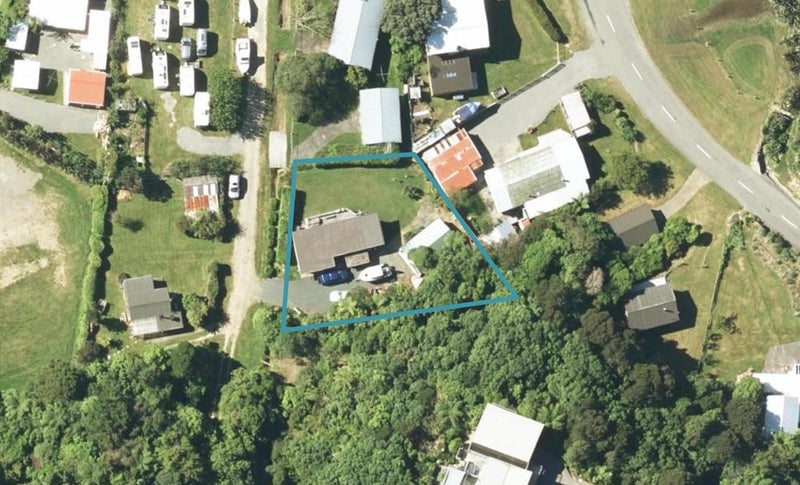 5 Harbour View Road, Ōkiwi Bay - Carousel 1