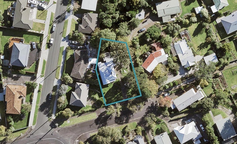 56 Batkin Road, New Windsor, Auckland - Carousel 1
