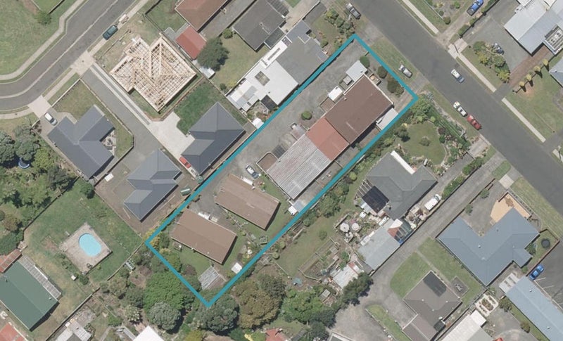 17H Surrey Road, Springvale, Whanganui - Carousel 1