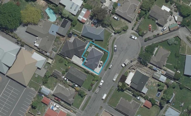 17 Ian Place, Bishopdale, Christchurch - Carousel 1