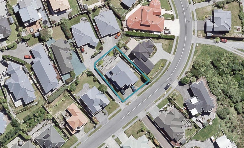 93 Redvers Drive, Belmont, Lower Hutt - Carousel 1