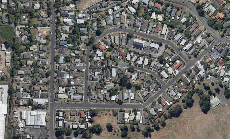 13 Camellia Place, Hamilton Lake, Hamilton - Carousel 1