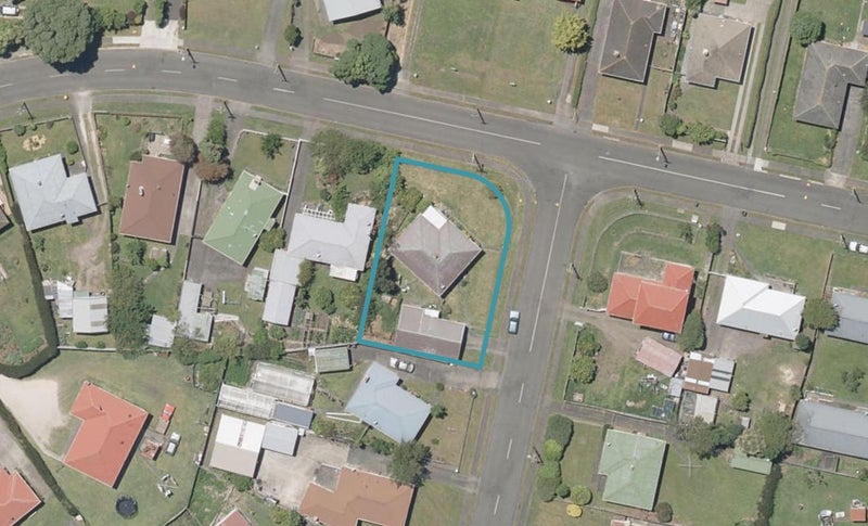 36 Hinemoa Street, Whanganui East, Whanganui - Carousel 1