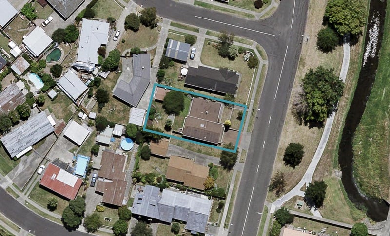 17 Westminster Avenue, Tamatea, Napier - Carousel 1