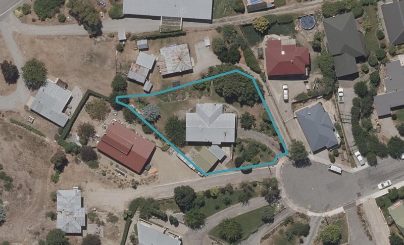 12 Athenry Road, Bridge Hill, Alexandra - Carousel 1