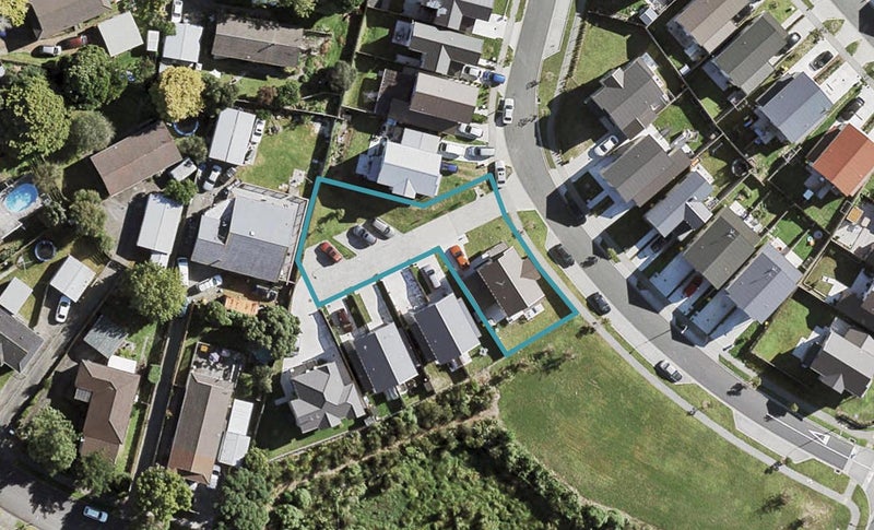 39 Tonuitanga Street, Weymouth, Auckland - Carousel 1