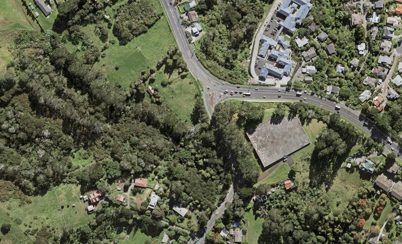 404 Upper Harbour Drive, Greenhithe, Auckland - Carousel 1