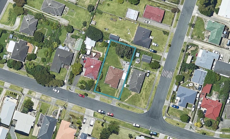 27 Alverstoke Road, Parkvale, Tauranga - Carousel 1